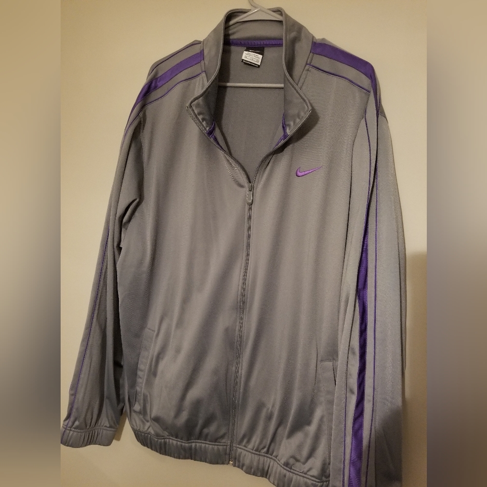 Nike warm up jacket 2XL.